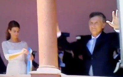 El baile de Macri en el balcón de la Casa Rosada