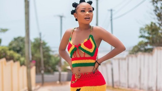 Una mujer irá a la cárcel por subir una foto desnuda junto a su hijo a Instagram