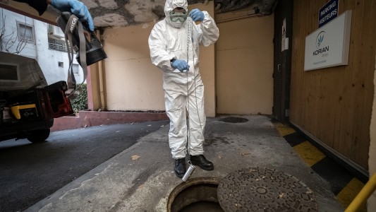 Detectan presencia de variante Ómicron en aguas residuales de Houston