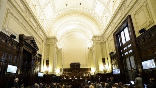 Habilitan la feria judicial para tratar la validez de las postulaciones a la Corte