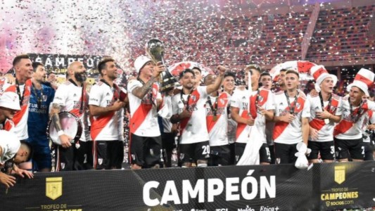 De la mano de Julián Álvarez, River goleó a Colón y se quedó con el Trofeo de Campeones