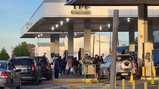 Habrá límite horario para que autos con patente extranjera carguen combustible en Puerto Iguazú
