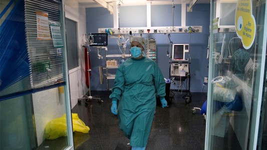 España registró 49.823 casos, la mayor cifra de contagios por coronavirus en un día de toda la pandemia