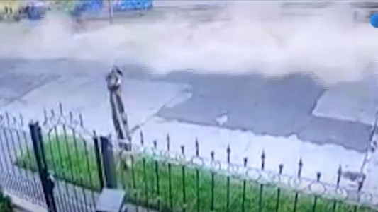 Video: Se cayó un paredón de un hipermercado mayorista de Haedo