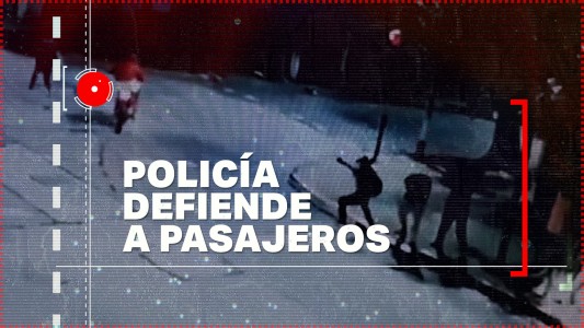 Policía defiende a pasajeros - #REC