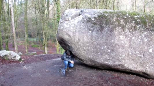 Video: la piedra de 137 toneladas que cualquier persona puede mover