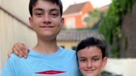 Una mujer secuestró a sus hijos para evitar que se vacunen contra el coronavirus