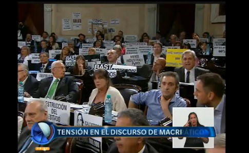 Momento caliente: el cruce entre Macri y los diputados K en el Congreso
