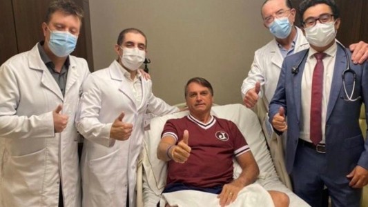 Bolsonaro deja la clínica donde estuvo internado desde el lunes