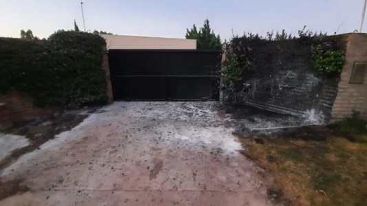 Atentaron con explosivos la casa de un funcionario de Salud bonaerense en Bahía Blanca