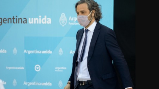 Cafiero está aislado por contacto estrecho de covid, en la previa de un viaje clave a EE.UU.