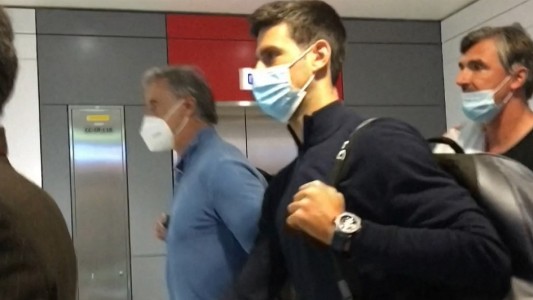Francia confirmó que le pedirá pase sanitario a Djokovic para Roland Garros