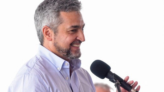 Mario Abdo Benítez, presidente de Paraguay, tiene coronavirus