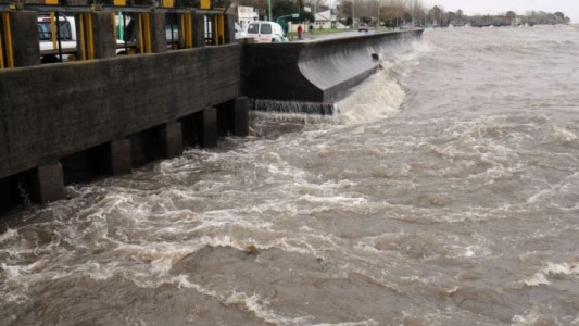 Cesó la alerta por crecida del Río de La Plata y aseguran que la situación no es de alarma