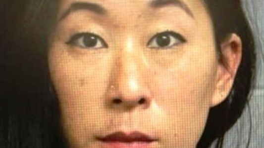 "Coman caramelos": se fue de vacaciones con el novio y dejó solos a sus hijos menores de 12 años