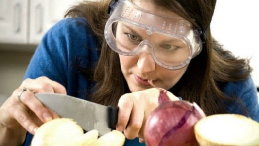 Una buena noticia: Crean una cebolla que no hace llorar