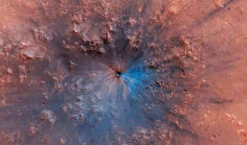 Descubren signos recientes de agua en la superficie de Marte