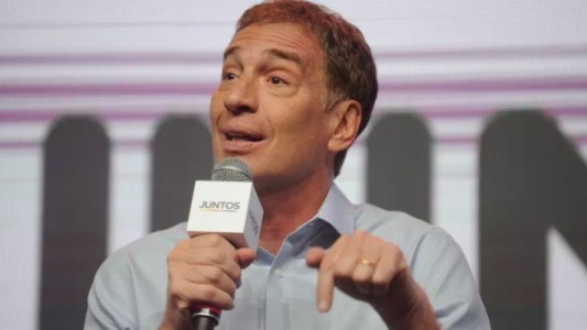 Santilli criticó a Kicillof por la toma de tierras en La Plata: "Tiene que dejar de mirar para otro lado"