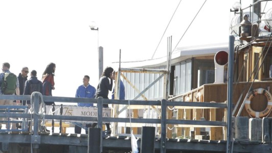 Obama navegó por el Lago Nahuel Huapi junto a su esposa y sus hijas