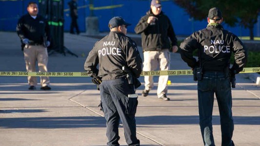 Tres muertos en dos tiroteos en una escuela y un campus universitario en EEUU