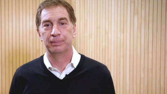 Santilli contrajo coronavirus, aunque se encuentra en buen estado de salud