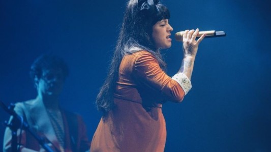 "Ya soy mamá", Mon Laferte anunció el nacimiento de su primer hijo