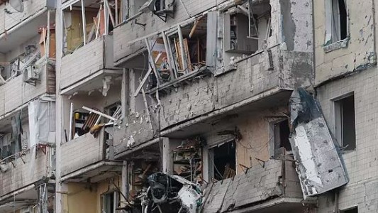 Máxima tensión en Ucrania: el ejército ruso avanza en Kiev - #FlashChat