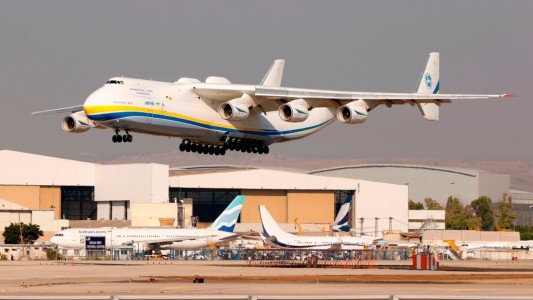 Guerra en Ucrania: Rusia destruyó el avión más grande del mundo