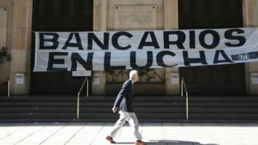 Confirman paro de bancos el jueves y el viernes: "No hay peor sordo que el que no quiere oír"