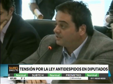 El Ministro Triaca al borde del llanto cuando cuestionaron a su padre en Diputados