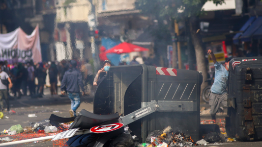 Debate en el Congreso por el FMI: acuerdo adentro, incidentes afuera - #FlashChat