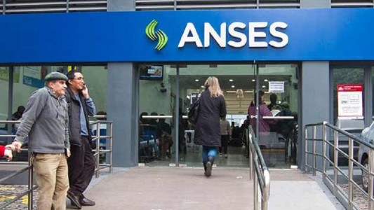 El gobierno dará a conocer una auditoría sobre la ANSES a mitad de año
