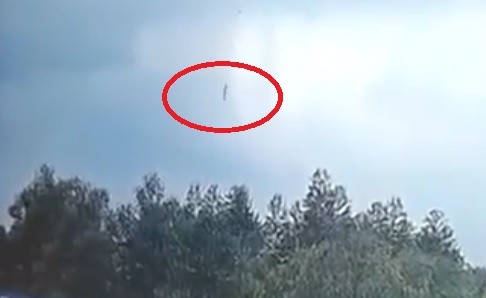 Video: el momento de la caída del avión chino con 132 pasajeros