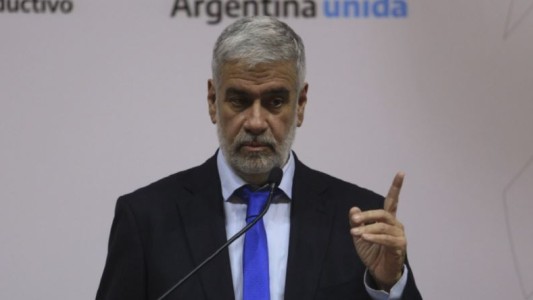 Feletti acusó a un grupo de empresarios por la inflación: "Quieren comprarse más departamentos en Miami"