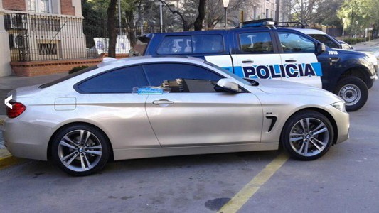 Encuentran en Córdoba un lujoso BMW abandonado a nombre de un socio de Milagro Sala