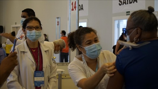 Brasil registra el primer caso de la variante Ómicron XE en América Latina