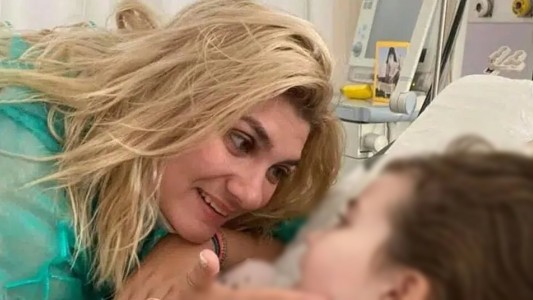 La foto que muestra a una mamá antes de asesinar a su hija con un poderoso anestésico