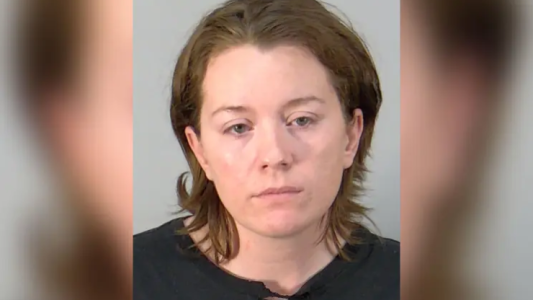 Mujer fue detenida por meter a un niño de 4 años en un secarropas: “Dio vueltas y vueltas”