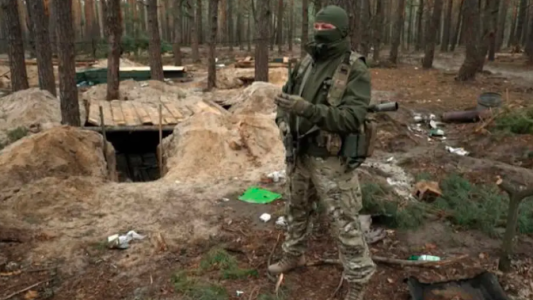 Los horrores de la guerra: cómo era el campamento militar ruso que fue abandonado en las afueras de Kiev