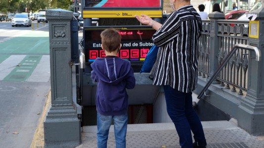 Los subtes deberán garantizar el transporte a personas con discapacidad motriz