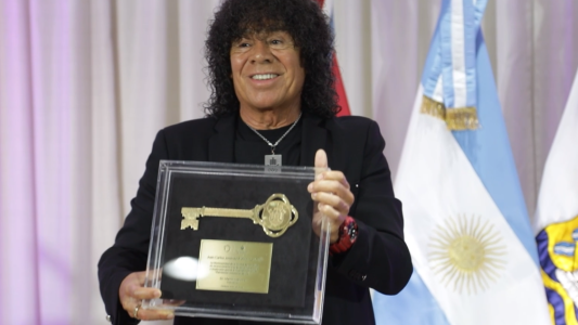 "La Mona" Jiménez es el primer ciudadano en recibir la "Llave de Córdoba"