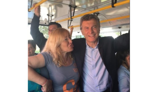 Macri viajó en colectivo para anunciar la renovación de corredores del conurbano