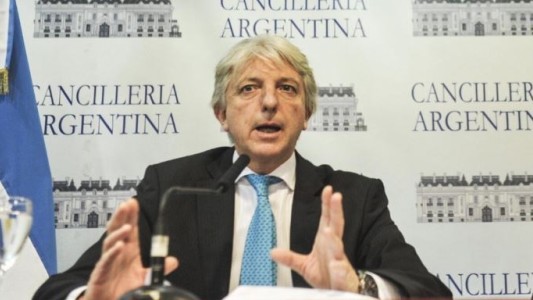 Investigan si el ex vicecanciller de Macri estaba borracho cuando firmó un acuerdo con Londres por Malvinas
