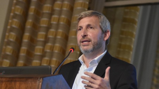 Bono de fin de año: Frigerio dijo que "se están haciendo los números" para responder al reclamo