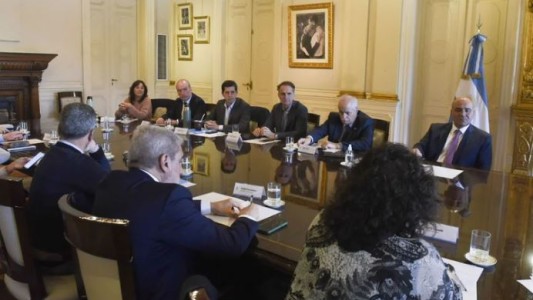 La trastienda del Gabinete y la advertencia de Manzur: "Al que no le gusta que se vaya"
