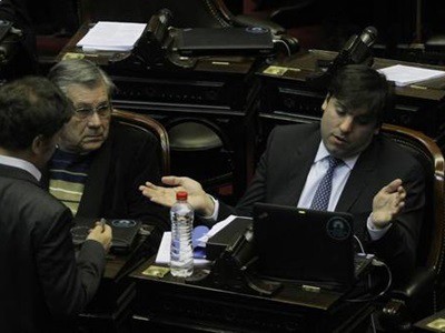 Bossio contra la Cámpora: acusaciones mutuas de "traidor" e "hipócritas"