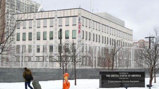 Guerra en Ucrania: Estados Unidos reabrió su embajada en Kiev luego de tres meses