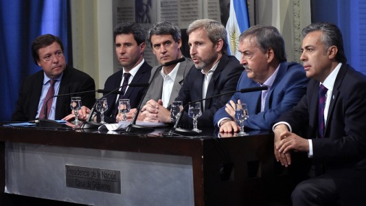 Acuerdo con los gobernadores para compensar la baja en la recaudación tras la modificación de Ganancias