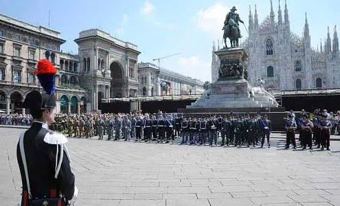 Por primera vez, Italia incluyó al personal médico en el desfile por la fiesta de la República