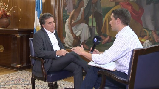 Dujovne viaja a Washington para comenzar las negociaciones con el FMI